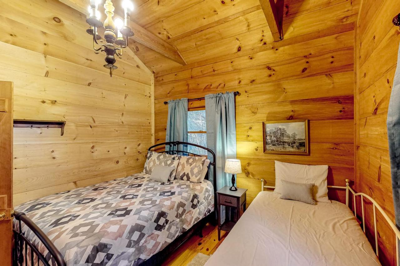 The Scaly Mountain Cabin Buitenkant foto